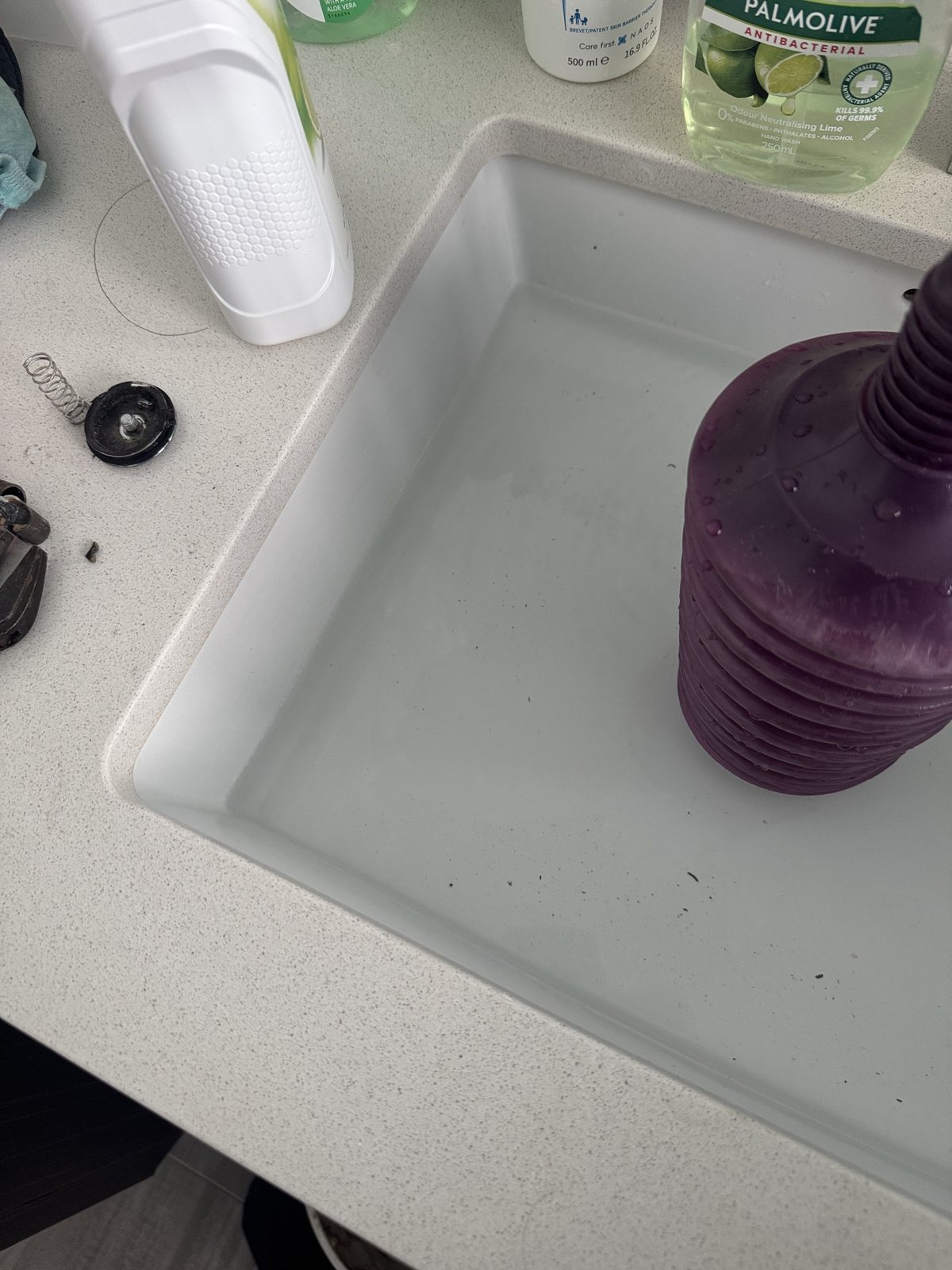 Bathroom basin drainage test by Melbourne Plumbing Co