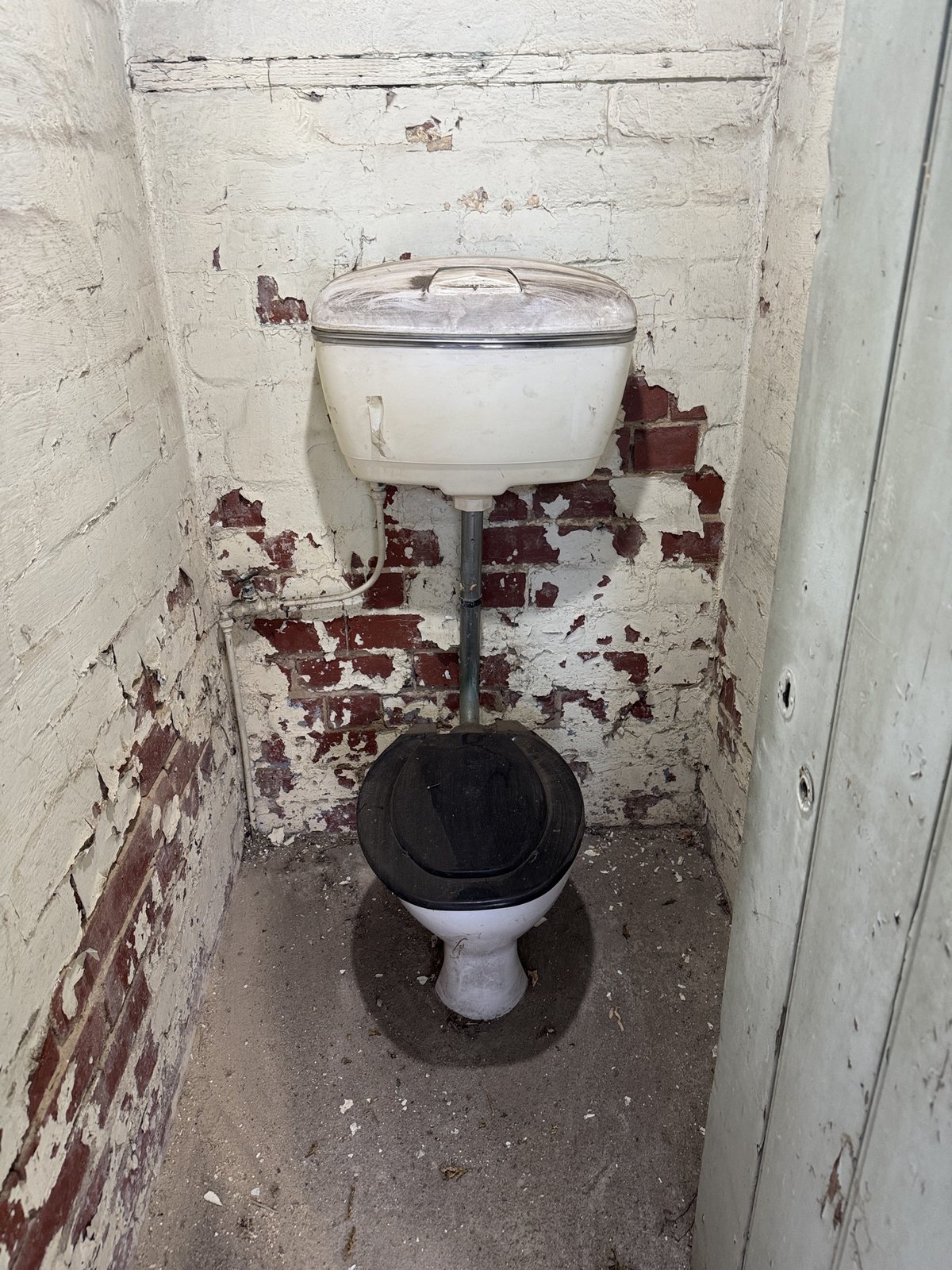 Genuine toilet replacement work by Melbourne Plumbing Co