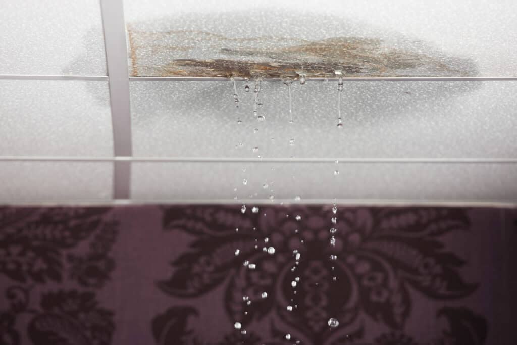 Leaking and discolouration is a prime sign of water damage.