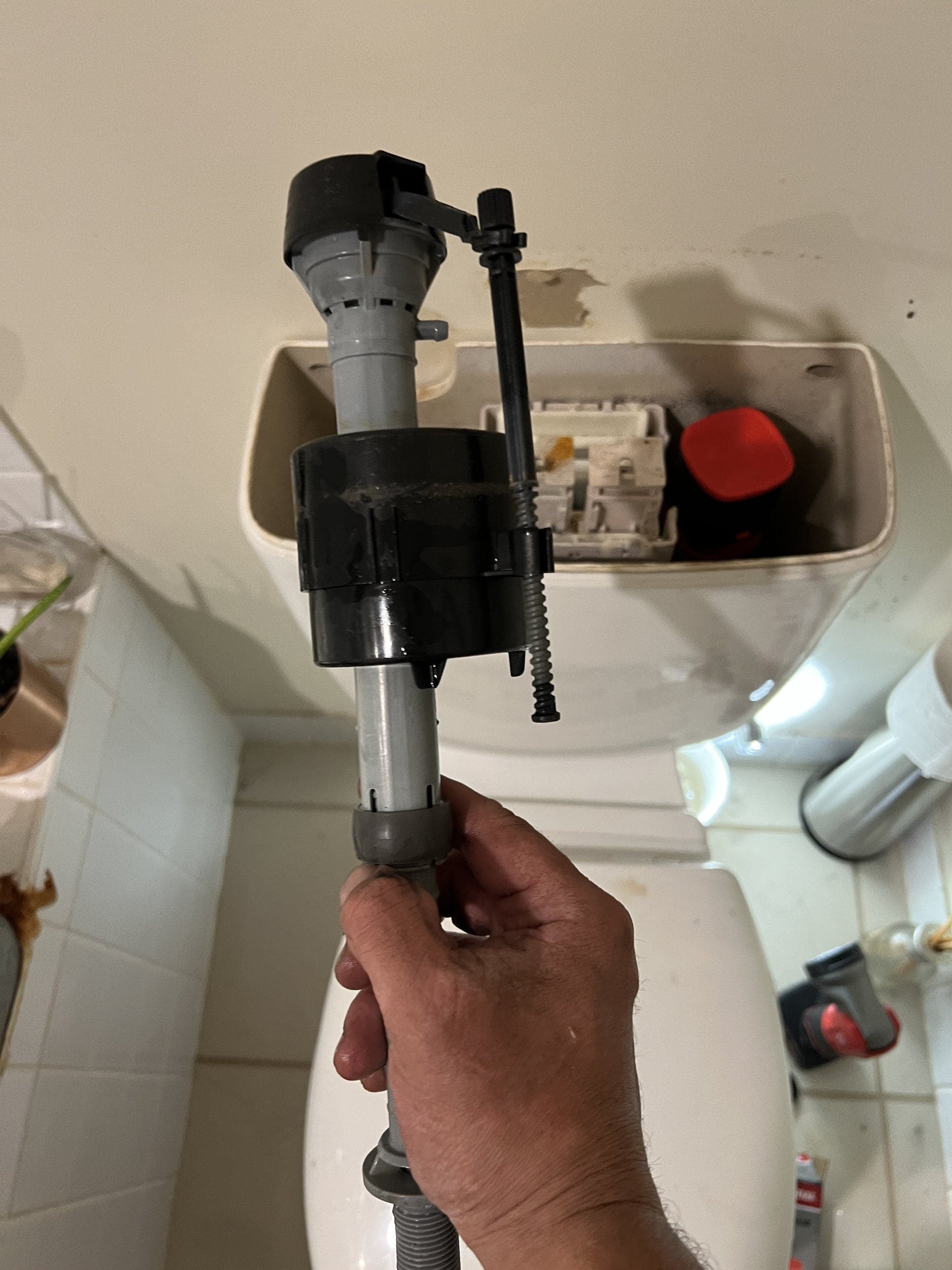 Melbourne 24 hour plumber fix running toilet